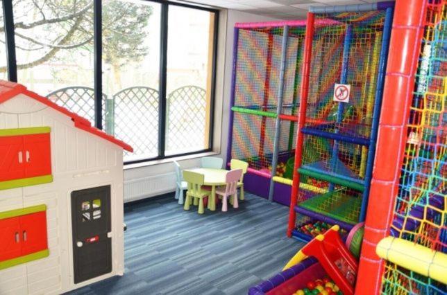 Apartamentyprzymorzu 010 Z Basenem Tarasem I Ogrodkiem Kołobrzeg Buitenkant foto